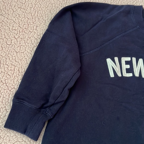 Light weight sweatshirt - Picture 2 of 4